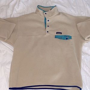 Patagonia quarter button